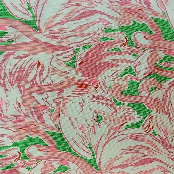 Lilly Pulitzer Pink Green Flamingo Buttercup Shorts Sz 2, Cotton. 5" Inseam - Picture 2 of 7